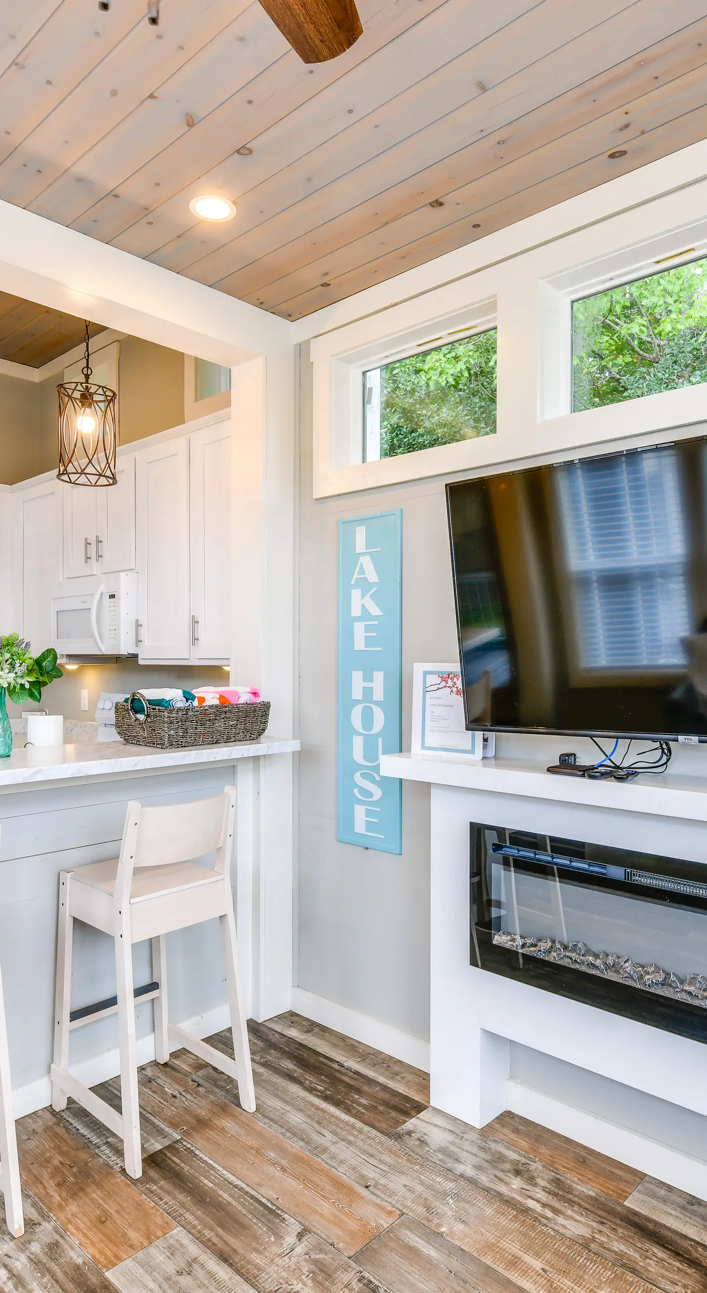 Waterfront Living & Resort Perks! Lake Norman Stay